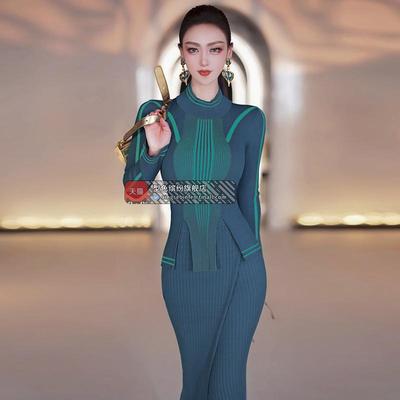 秋季气质减龄针织时尚套装