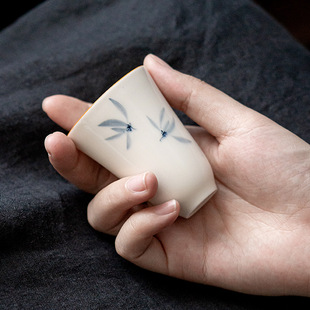 纯手绘兰花茶杯单杯聚香杯薄胎主人杯创意茶杯陶瓷功夫茶具茶盏