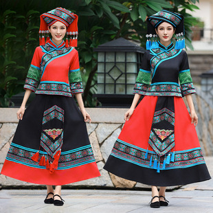广西三月三壮族舞蹈传统服装女成人演出盛装少数民族歌圩节演出服
