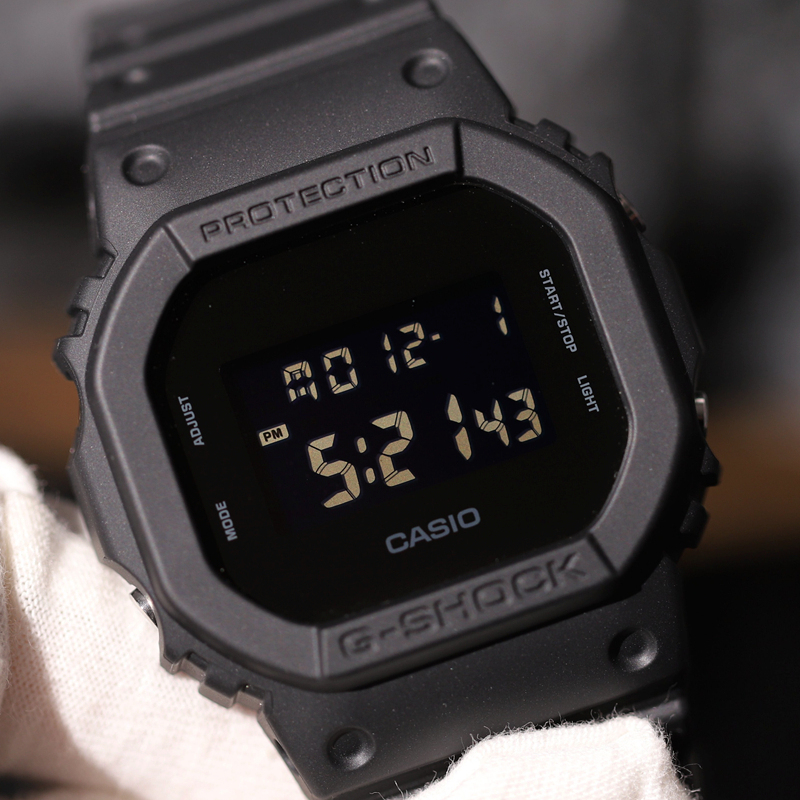 Casio复古小方块男黑武士新款