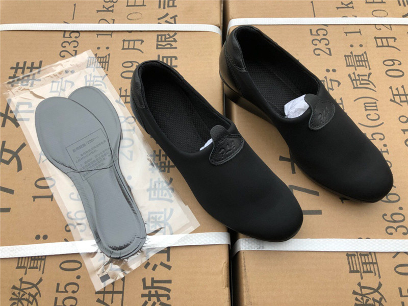 新款式女布鞋超轻制式帆布鞋休闲透气女士网布鞋解放鞋黑色低帮鞋