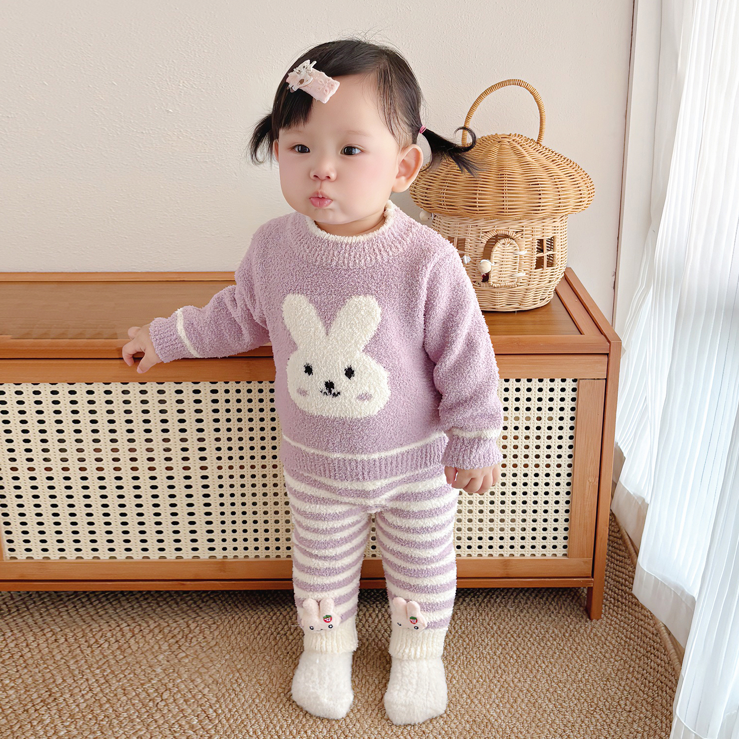 婴儿女双面珊瑚绒兔子条纹套装冬