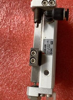 全新库存SMC滑台气缸MXQ8-40B,拆机配件,成色如图,功全新议价