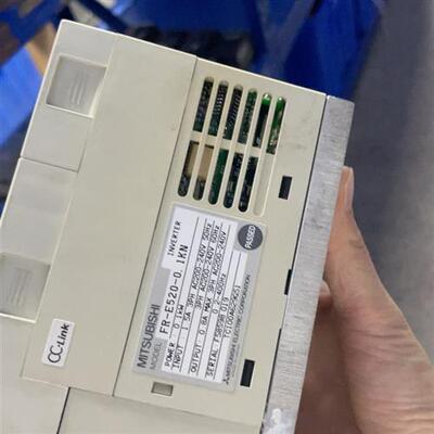 原装正品三菱变频器FR-E520-0.1KN0.2KN实物议价销售