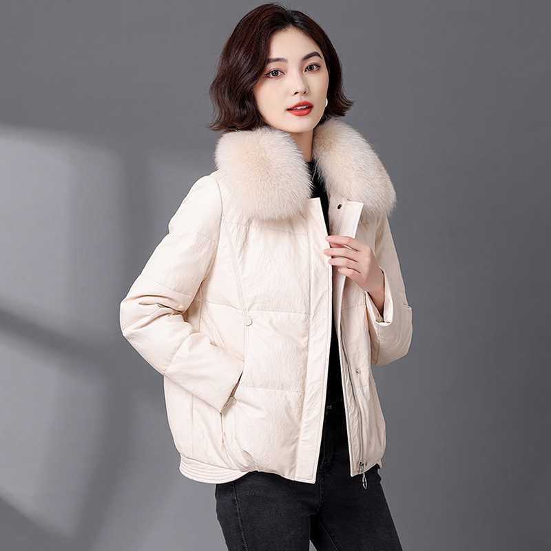 绵羊皮羽绒服短款修身狐狸毛外套