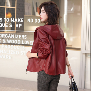 2025春季新款海宁真皮皮衣女短款休闲连帽小外套韩版宽松时尚夹克