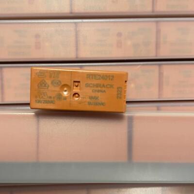 泰科电磁继电器功率继电器直流电