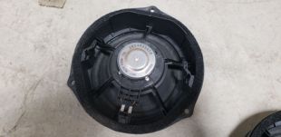 Sandero Front Dacia III 281443585R door speaker