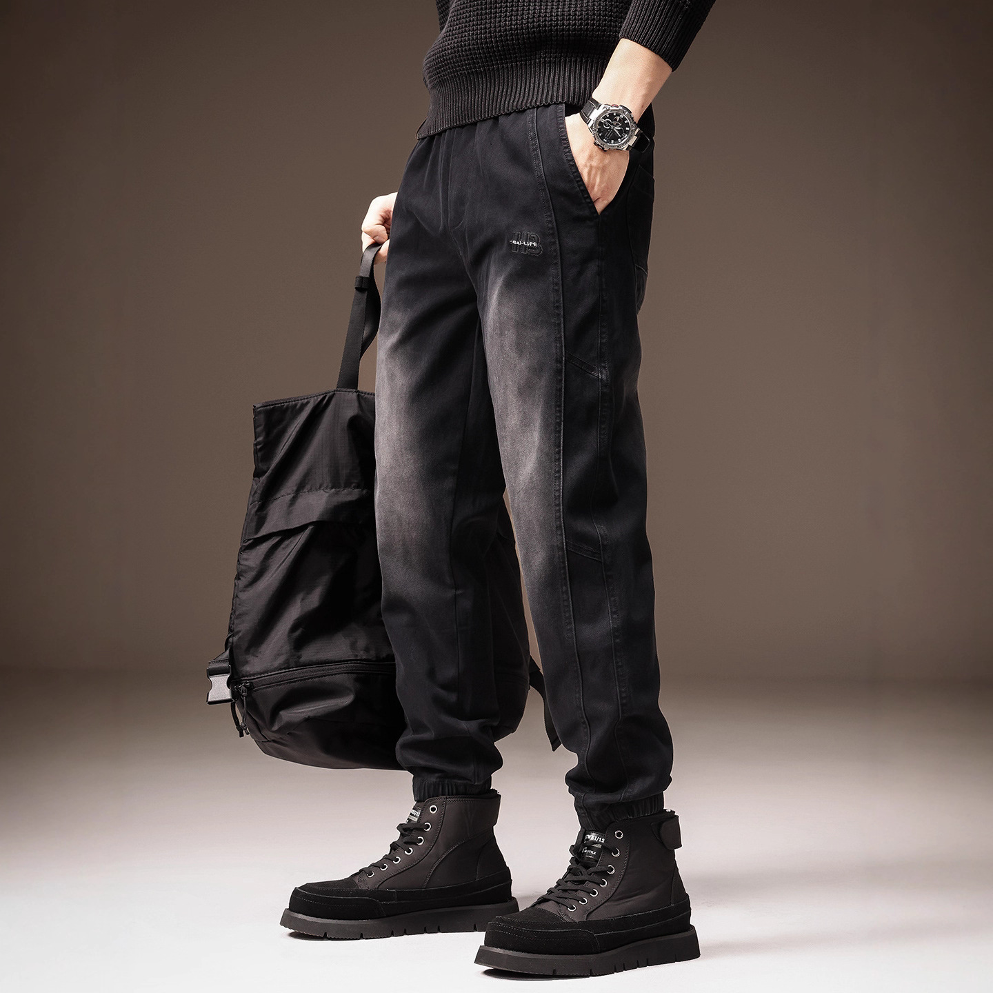 高端潮牌渐变束脚牛仔男裤