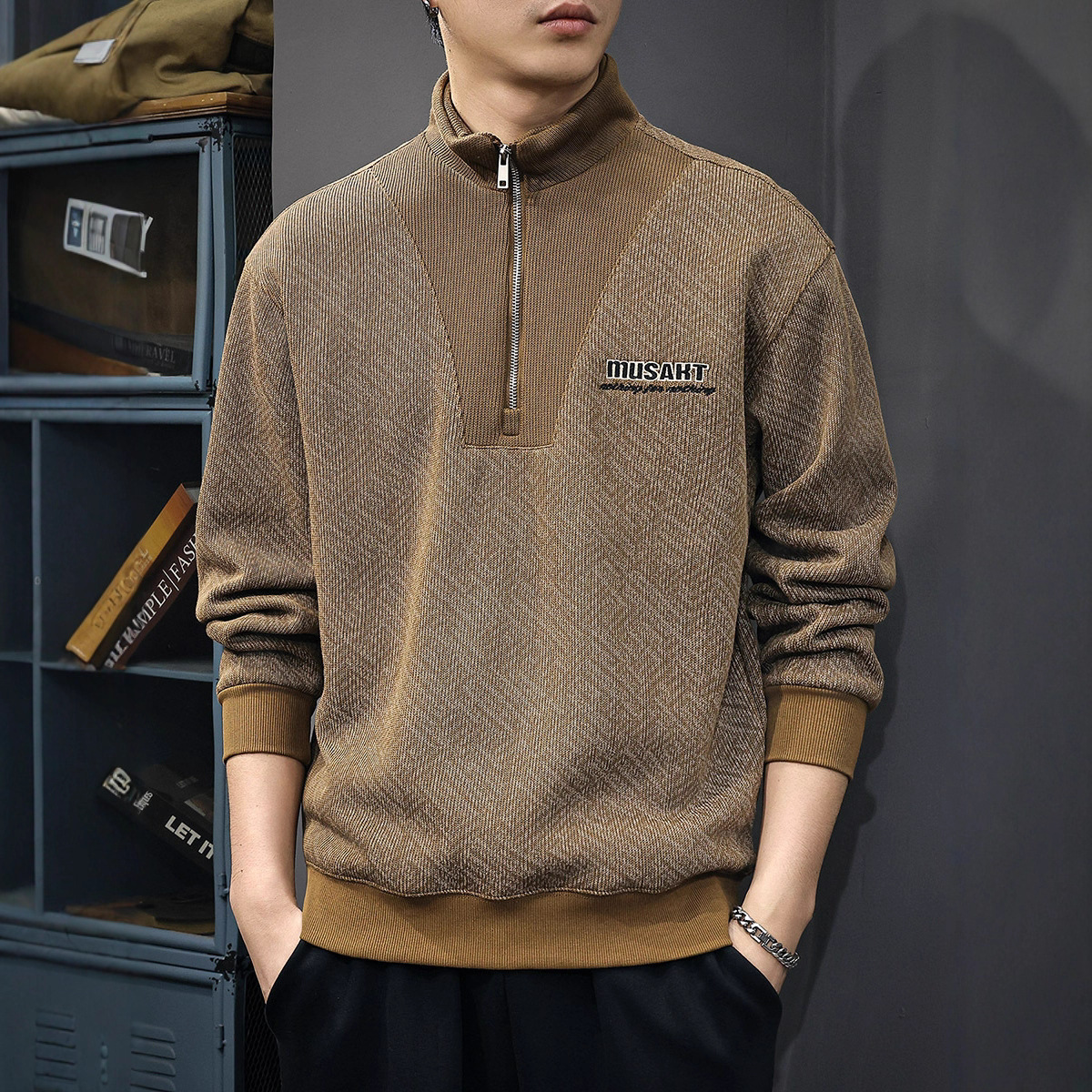 复古半拉链立领卫衣男款