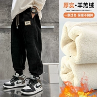 Черные бархатные удерживающие тепло штаны