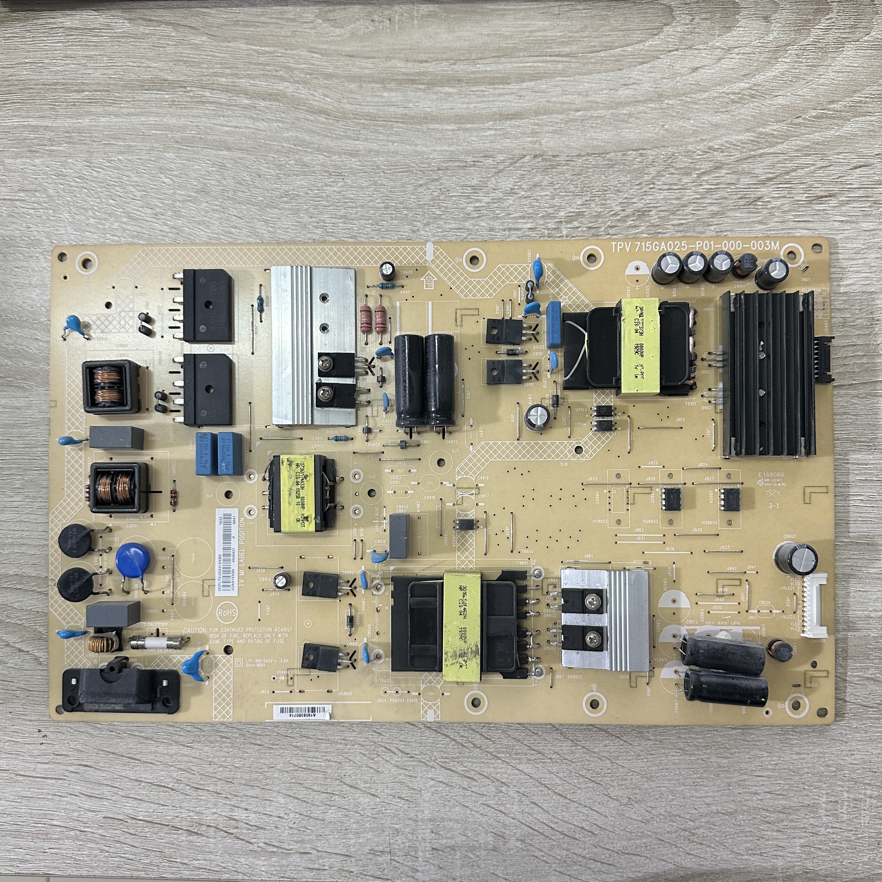 飞利浦70PUF6894/T3电源板TPV 715GA025-P01-000-003M 实拍测好