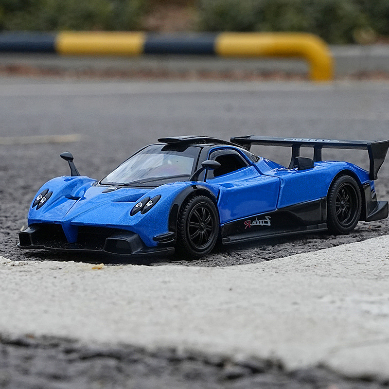 帕加尼宗达R合金汽车模型