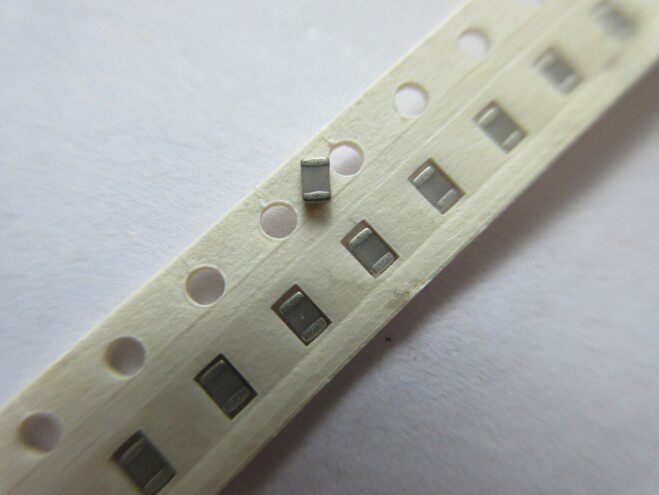 0805贴片电容 105k 1uf 10% 25v 50v 无极性陶瓷电容 105p100pcs