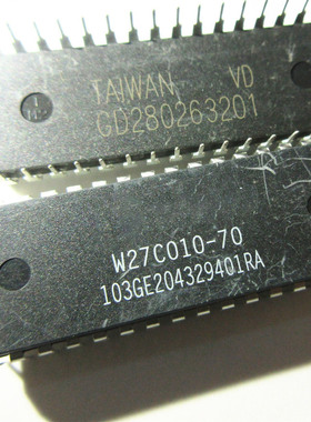 晟记 存储器W27C010-70 W27C010 直插