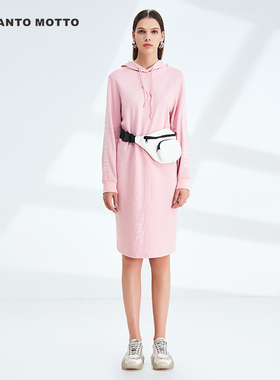 【商场同款】时尚连帽休闲字母罗纹袖连衣裙