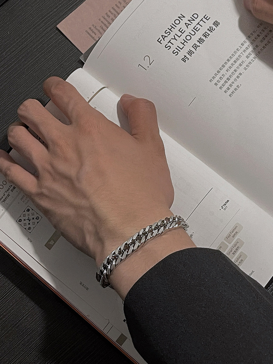 Titanium steel does not fade Cuban chain bracelet men's hip-hop girls bracelets cool wind simple trendy cool couple jewelry summer