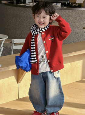 韩版男童红色开衫针织衫圆领纽扣毛衣外套洋气米奇T恤弯刀牛仔裤