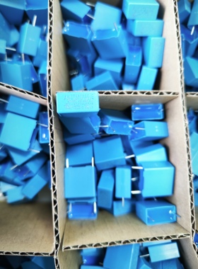 B32922C3474M 西门子 薄膜电容0.47UF 474 305V  脚距15MM EPCOS