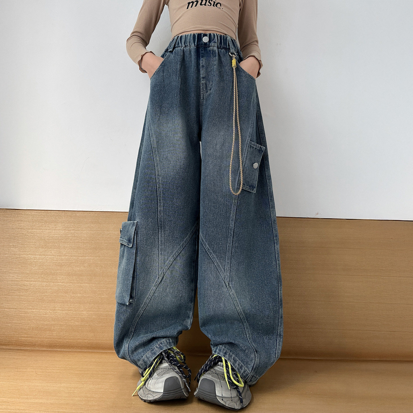 女童工装风牛仔裤2026春秋新款女大童宽松设计感多口袋弯刀阔腿裤,童装/婴儿装/亲子装,儿童牛仔裤,淘宝优惠券,粉丝福利购,淘宝优惠卷