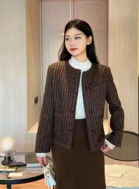 哥家商场同款2025秋冬新款气质百搭通勤圆领小香风外套女装140042