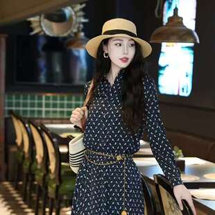 哥家商场同款2026新款时尚印花长袖时尚修身气质百搭女衬衫130073