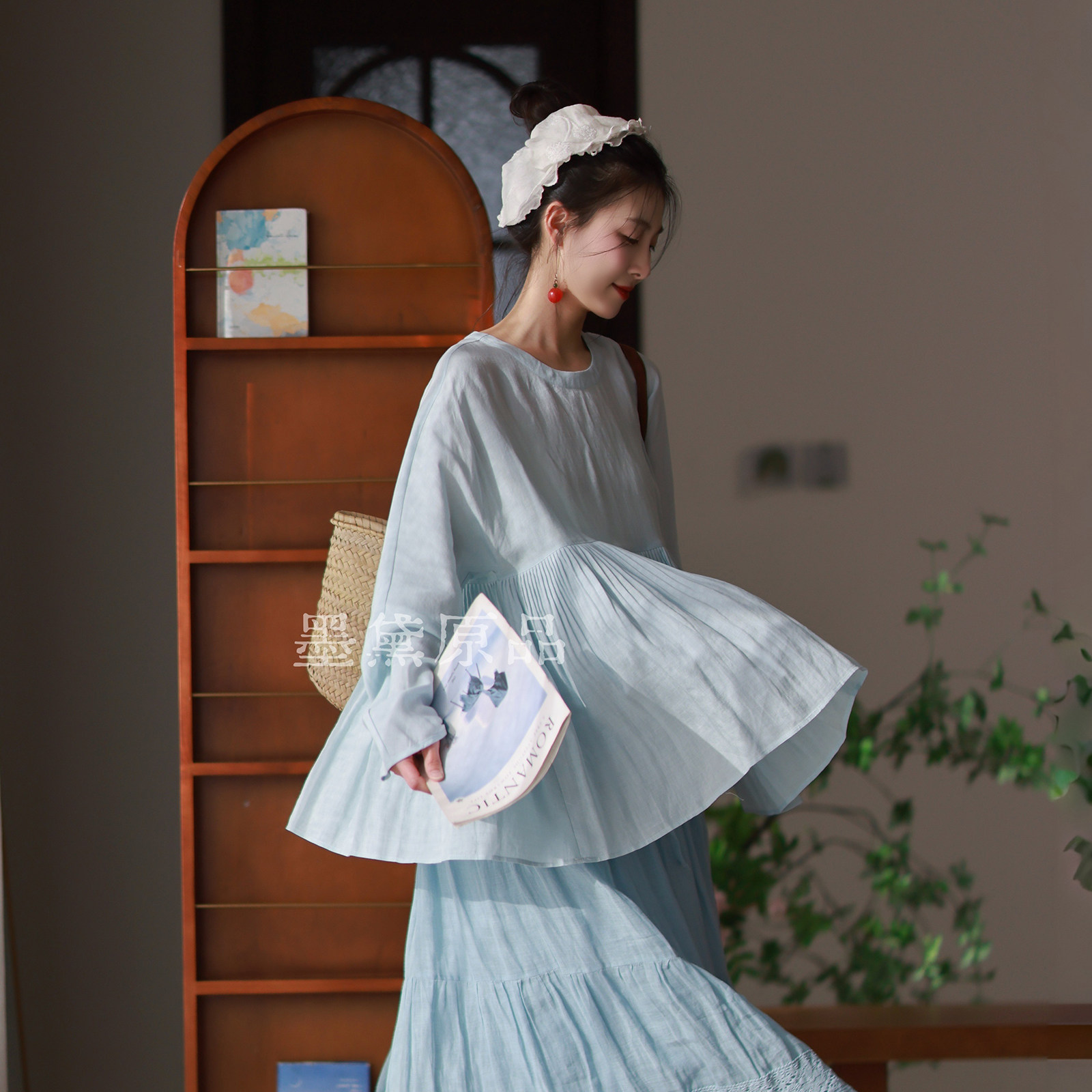墨黛原品女装春季新品苎麻混纺森系显瘦飘逸娃娃衫文艺风琴褶衬衫