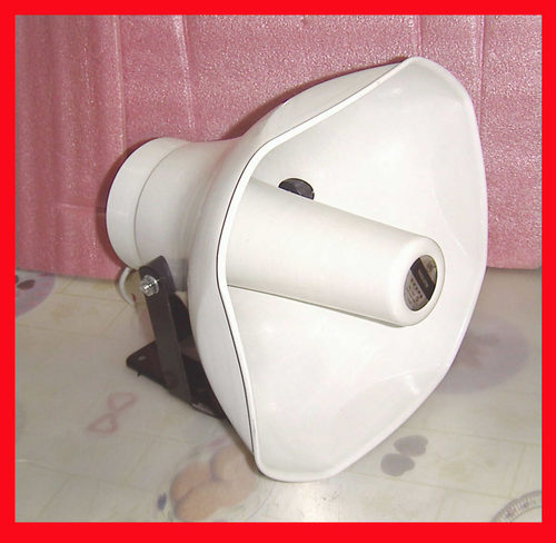 天津天马YH50-2TM（50W）宣传车专用喇叭（底座带磁铁）。