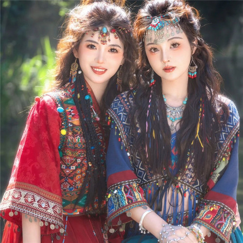 三月三民族服装苗疆少女服装杨超越同款异域风旅拍苗疆公主汉服仙