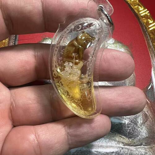 龙婆卡隆冠兰老虎泰国挂饰吊坠
