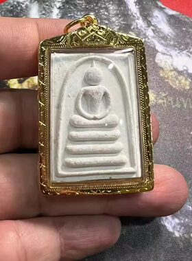 龙婆培论少哈崇迪理事贵模吊坠