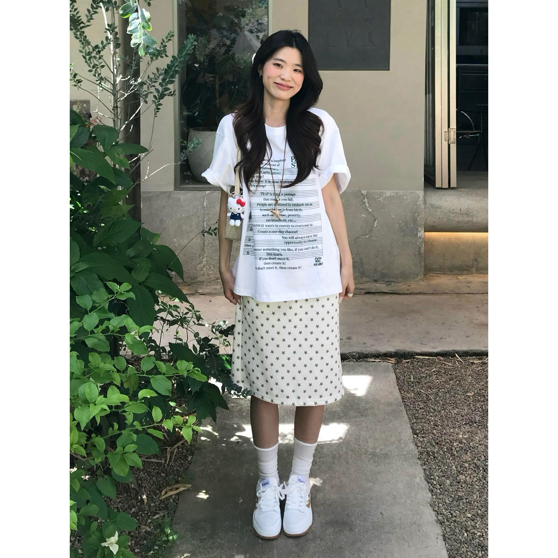 日系甜美杏色星星印花半身裙女夏文艺设计感显瘦遮胯高腰直筒中裙