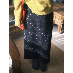 日系复古黑色波点毛呢半身裙女秋冬学院风减龄高腰显瘦包臀直筒裙