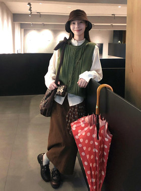 自制日系复古绿色针织衫马甲女秋学院风叠穿圆领无袖坎肩背心毛衣