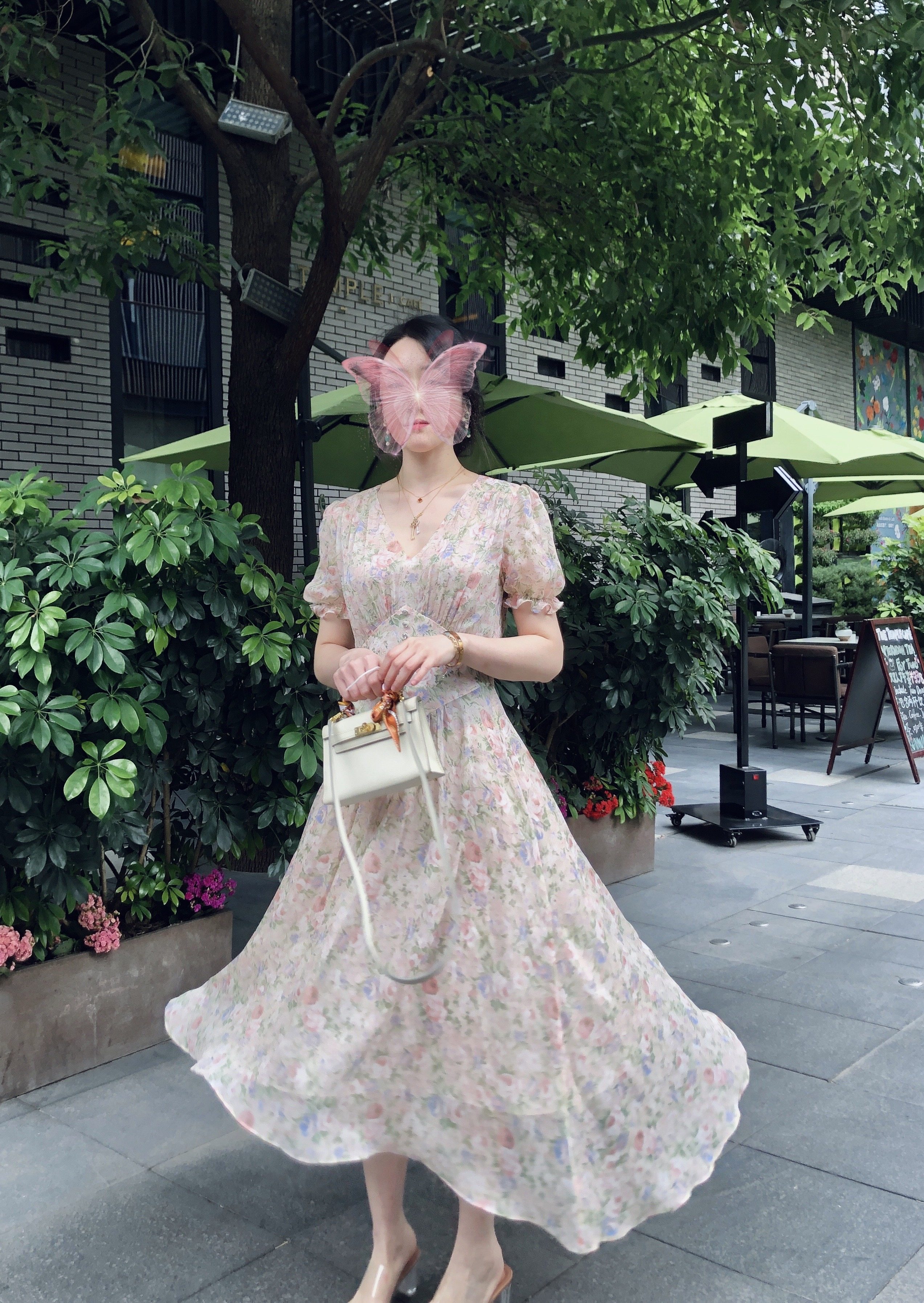 碎花雪纺连衣裙长款女高腰V领韩版2023夏法式浪漫显瘦度假风