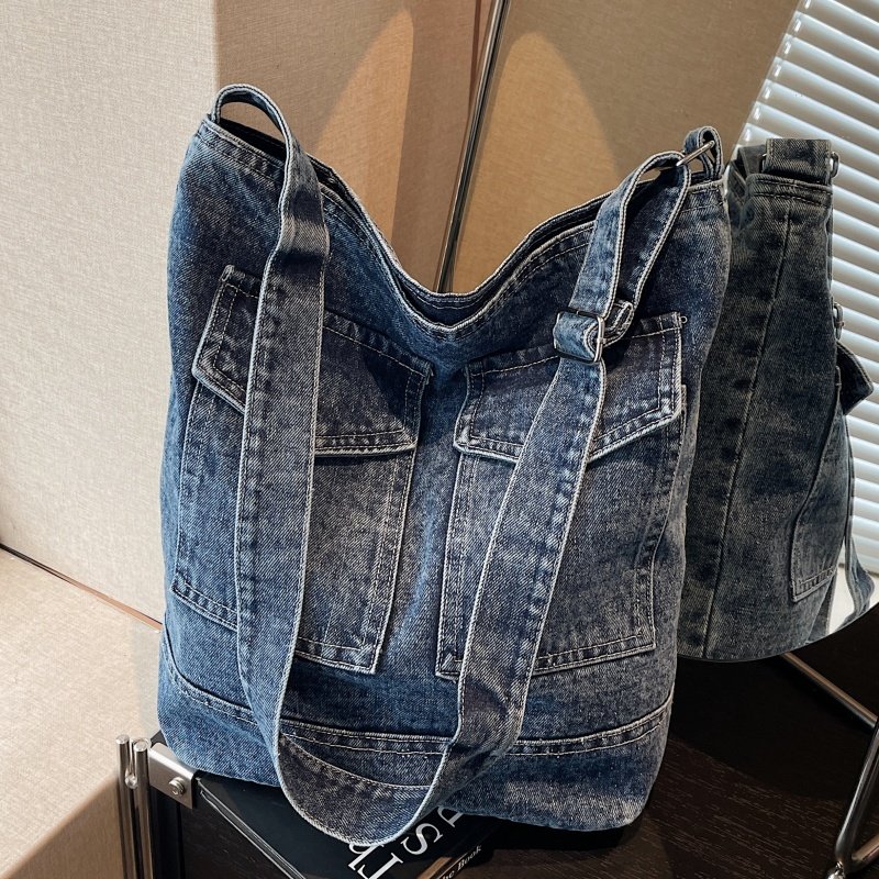 牛仔布包包女潮大容量单肩通勤水桶包小众百搭学生上课斜挎托特包,箱包皮具/热销女包/男包,托特包,淘宝优惠券,粉丝福利购,淘宝优惠卷