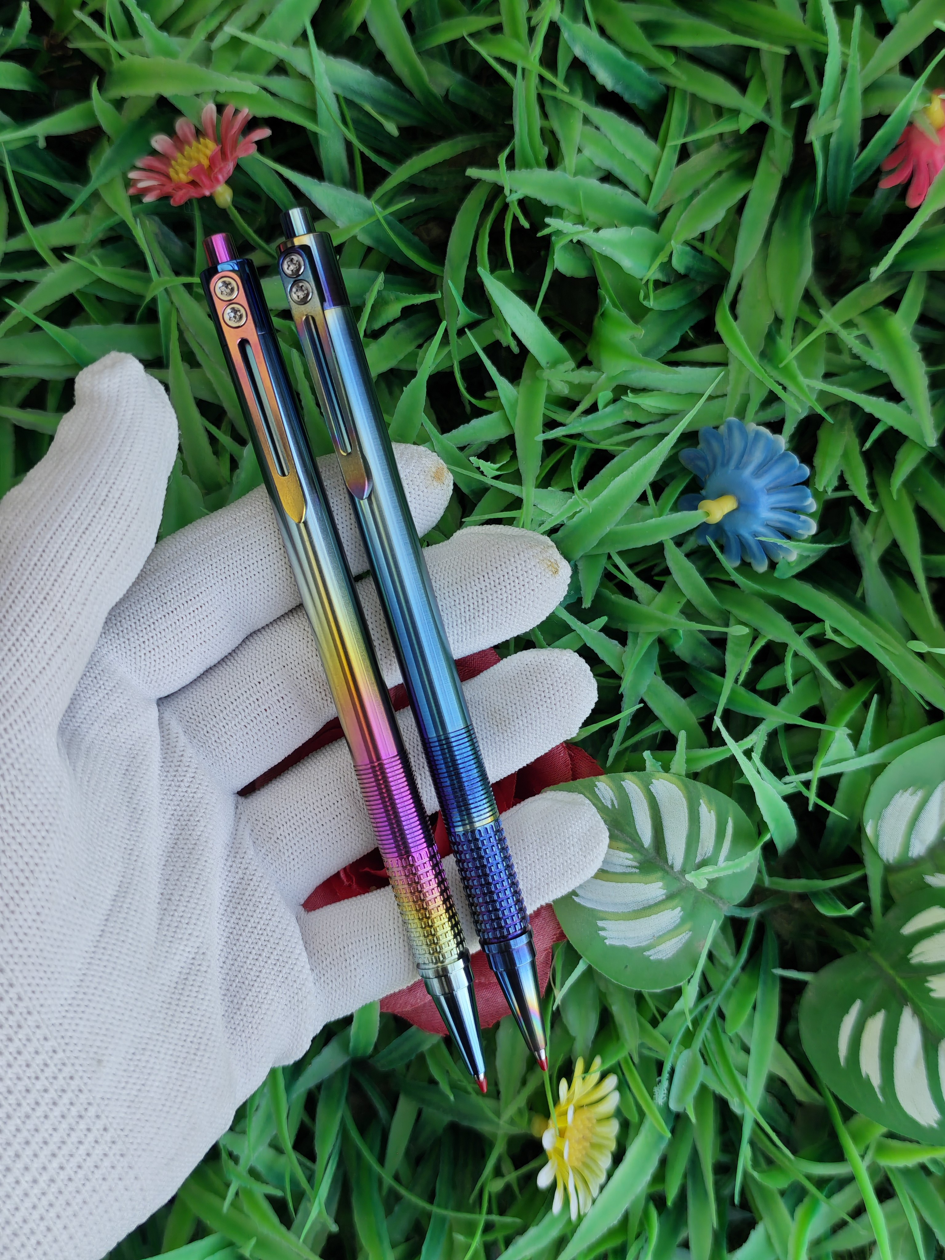 钛合金tc21阳极氧化彩色按动笔防滑g5芯中性笔细长杆非全金属烧色