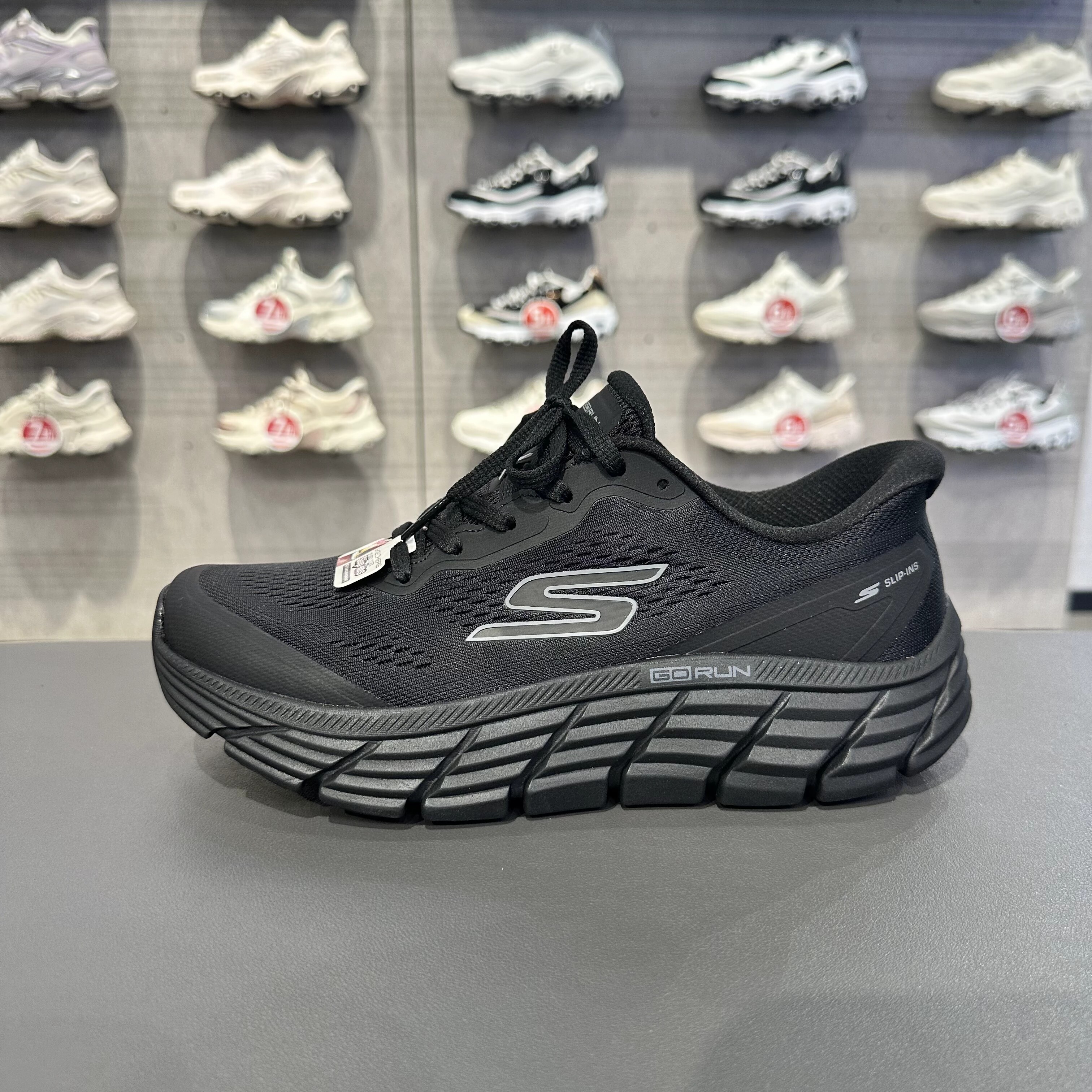 Skechers斯凯奇2025新款