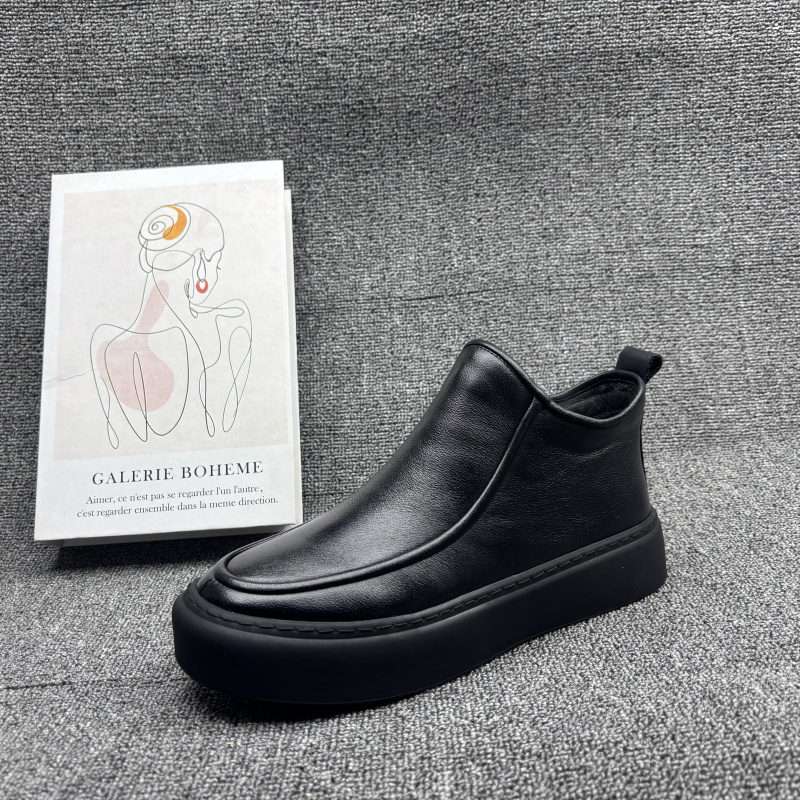 品牌撤柜真皮高帮板鞋