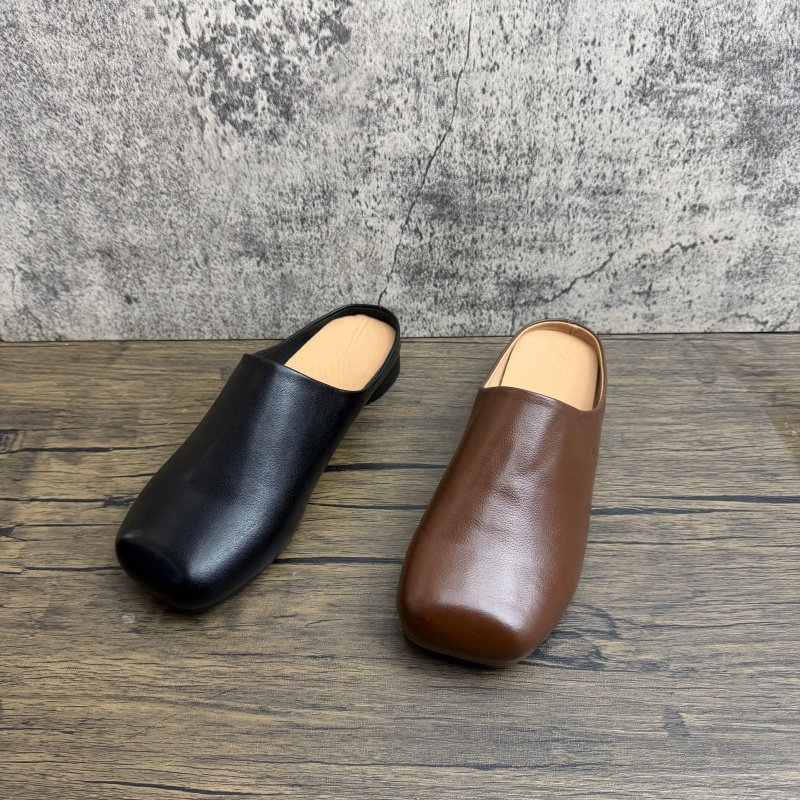 真皮方头平底一脚蹬穆勒女拖鞋