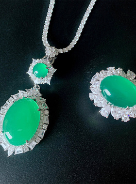 S925通体银经典款翡翠吊坠