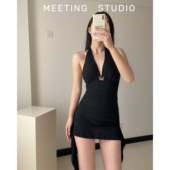 辣妹泳装 遇见MEETING泳衣女黑色性感V领连体裙式 气质收腰包臀修身