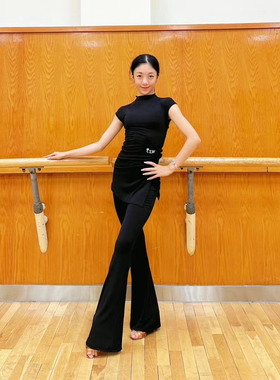 CLW舞服短袖微喇裤分体套装女士拉丁舞服摩登国标教师教课练功服