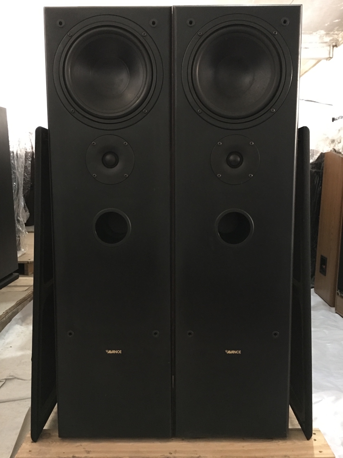 二手原装进口丹麦皇冠AVANCE OMEG A36发烧8寸的落地音箱家用音响