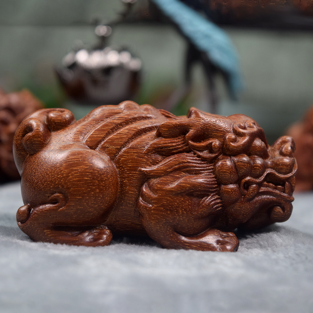 貔貅手把件天然爆星印尼满星紫檀