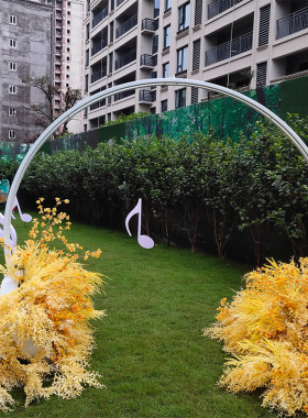 欧式风金属音符步行街园林景观