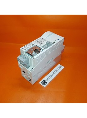Lenze Servo Drive Achsmodul Type: ECSEA008C4B / A-SW: 1.0 -