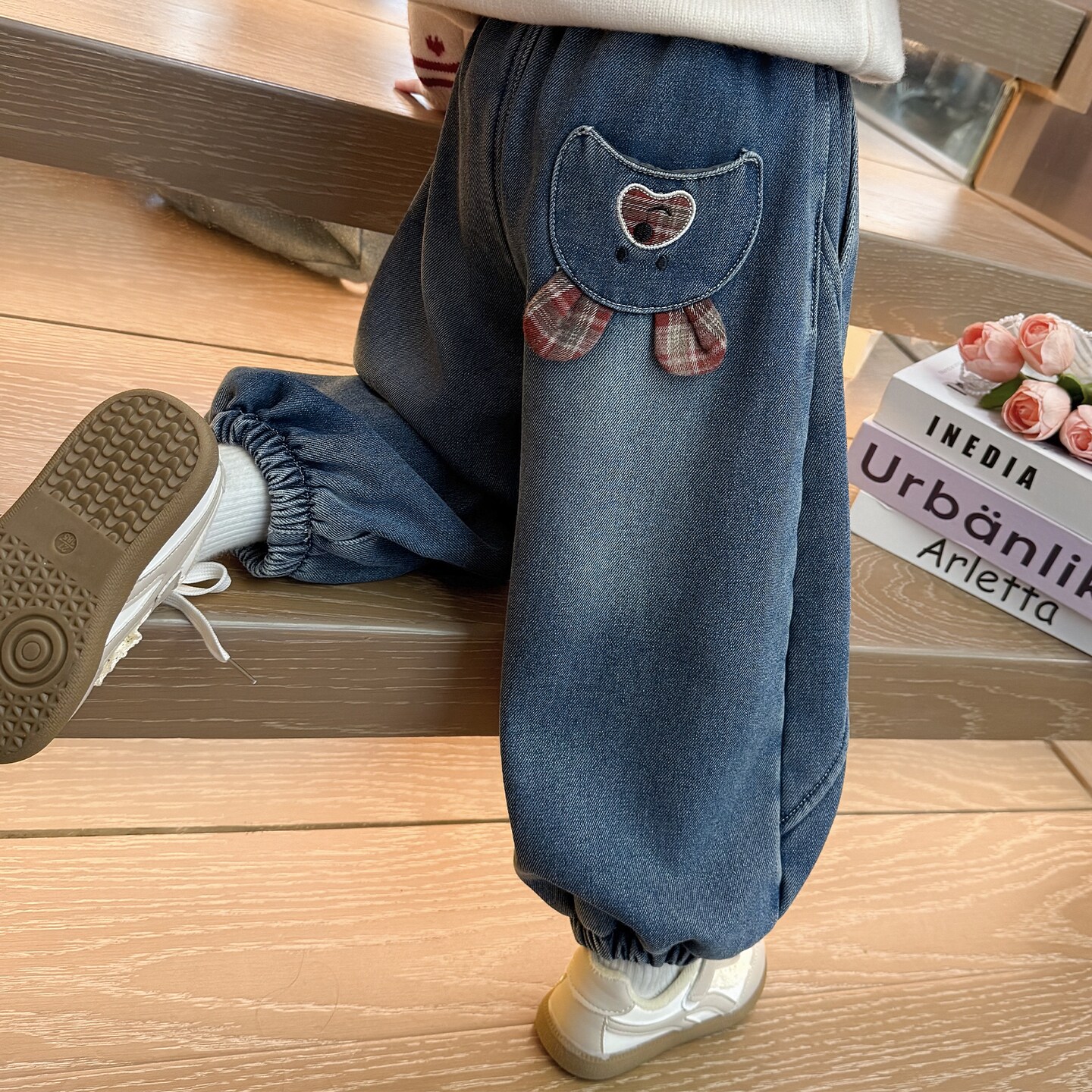 女宝宝卡通秋冬裤子一体绒小童加厚休闲裤女童牛仔裤加绒外穿宽松