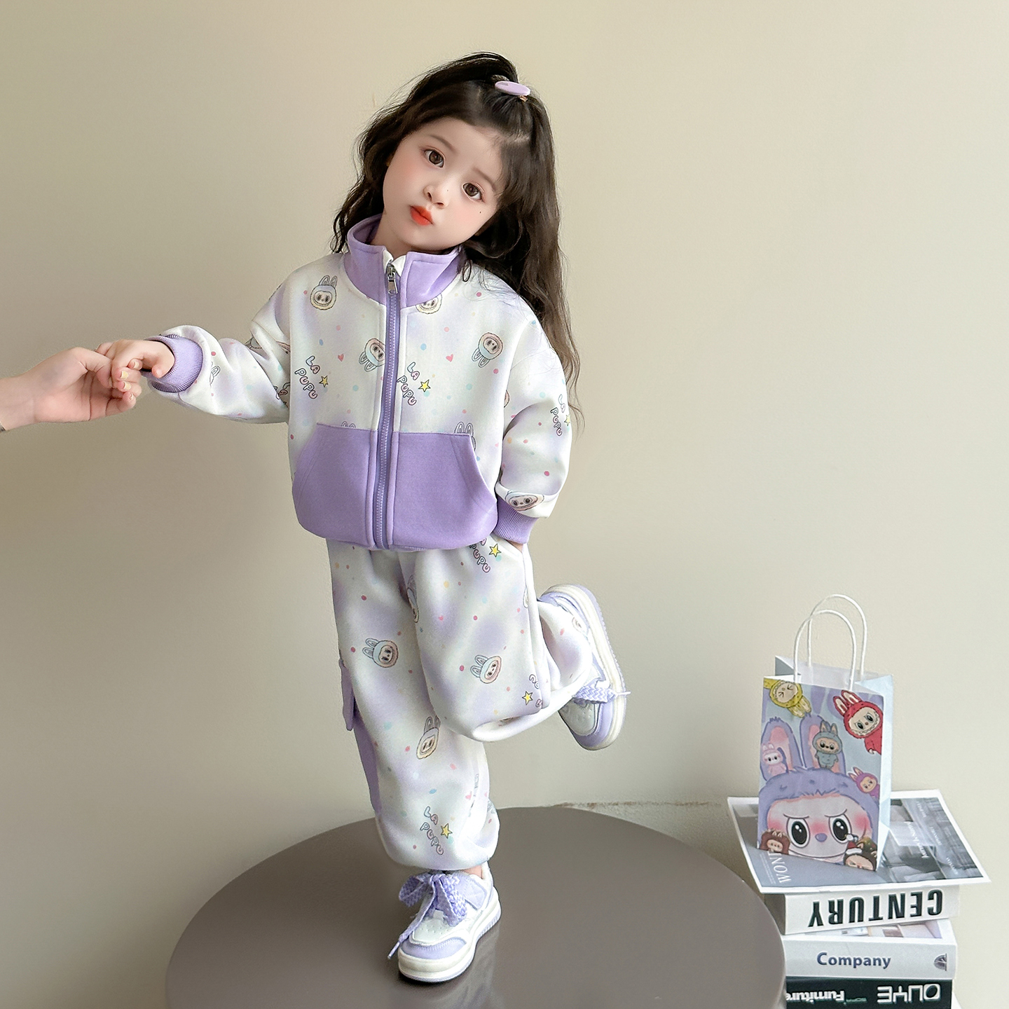 女童卫衣外套休闲满版卡通套装小女孩可爱两件套洋气秋装宝宝衣服