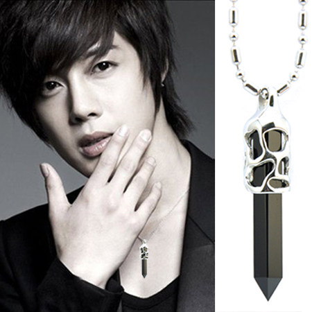 黑玛瑙吊坠男士项链霸气钛钢日韩版潮人复古饰品男生个性挂坠配饰